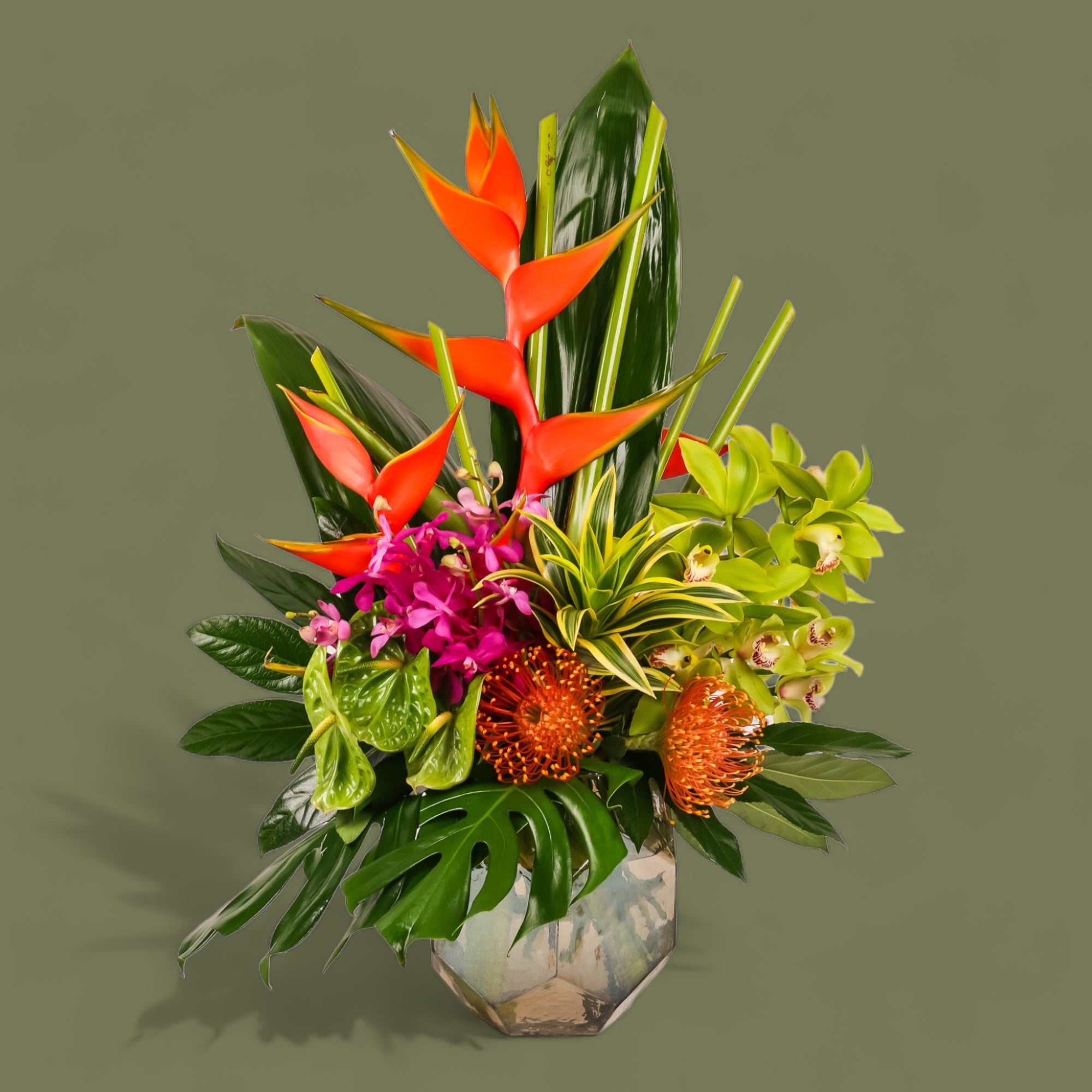 Hilo Beauty Designer Floral - Green Fresh Florals + Plants