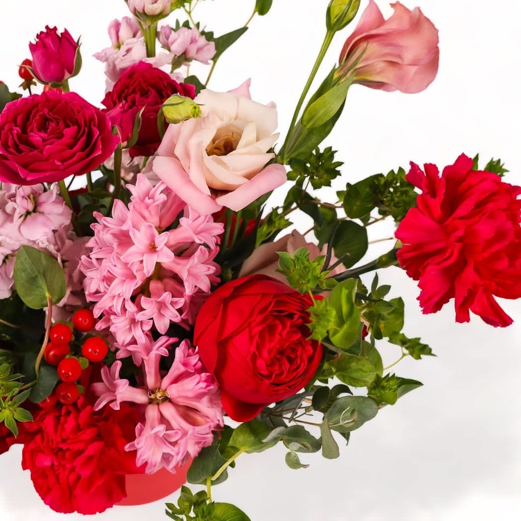 Red Hots Floral - Green Fresh Florals + Plants