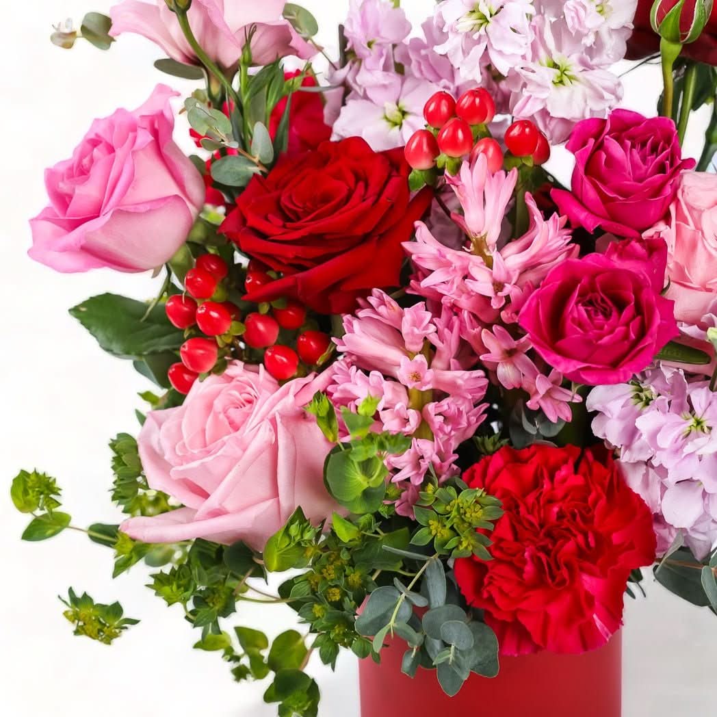 Red Hots Floral - Green Fresh Florals + Plants