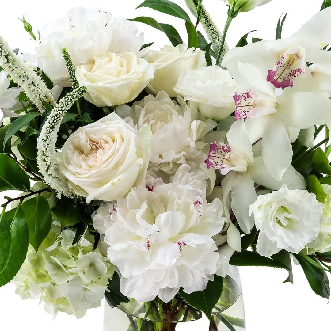 The Pearl Designer Floral - Green Fresh Florals + Plants