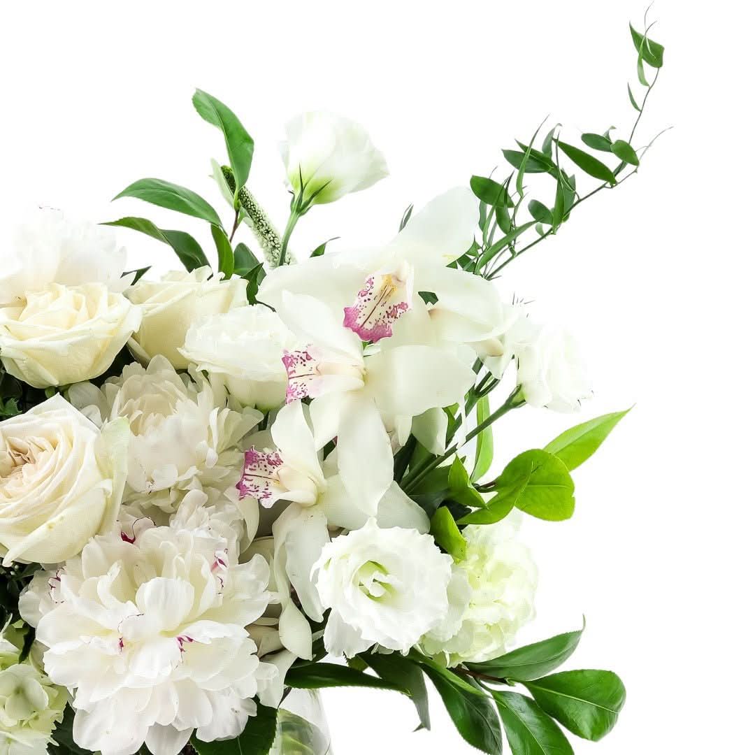 The Pearl Designer Floral - Green Fresh Florals + Plants