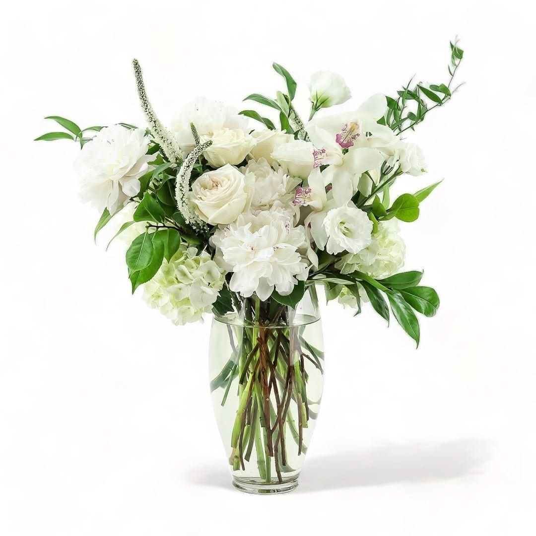 The Pearl Designer Floral - Green Fresh Florals + Plants