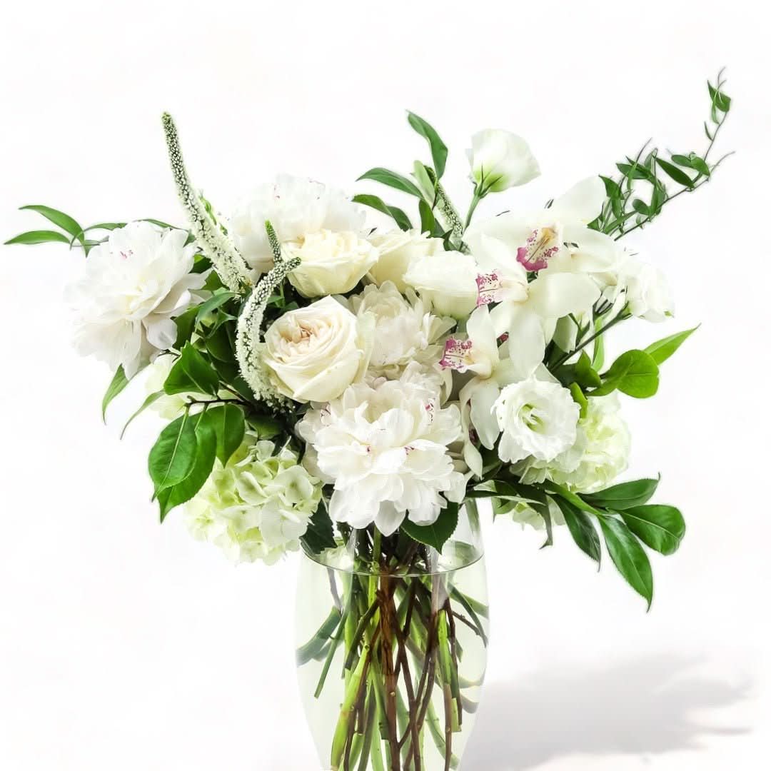The Pearl Designer Floral - Green Fresh Florals + Plants