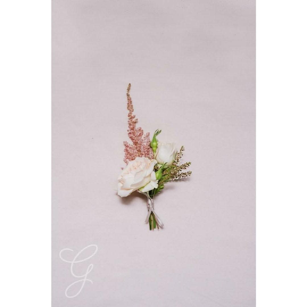 Blush A la Carte Boutonnière - Green Fresh Florals + Plants