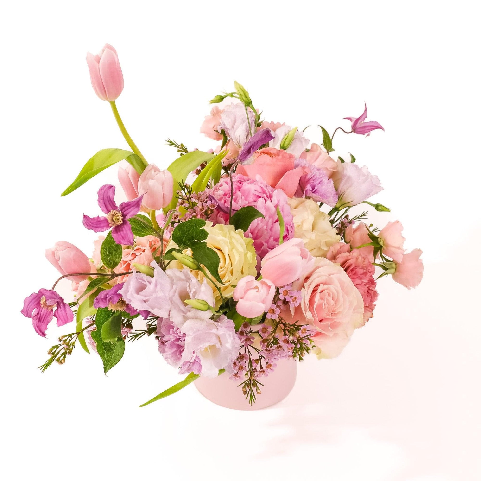 https://greenfreshflorals.com/cdn/shop/products/buttermints-floral-302551.jpg?v=1708619328&width=2000